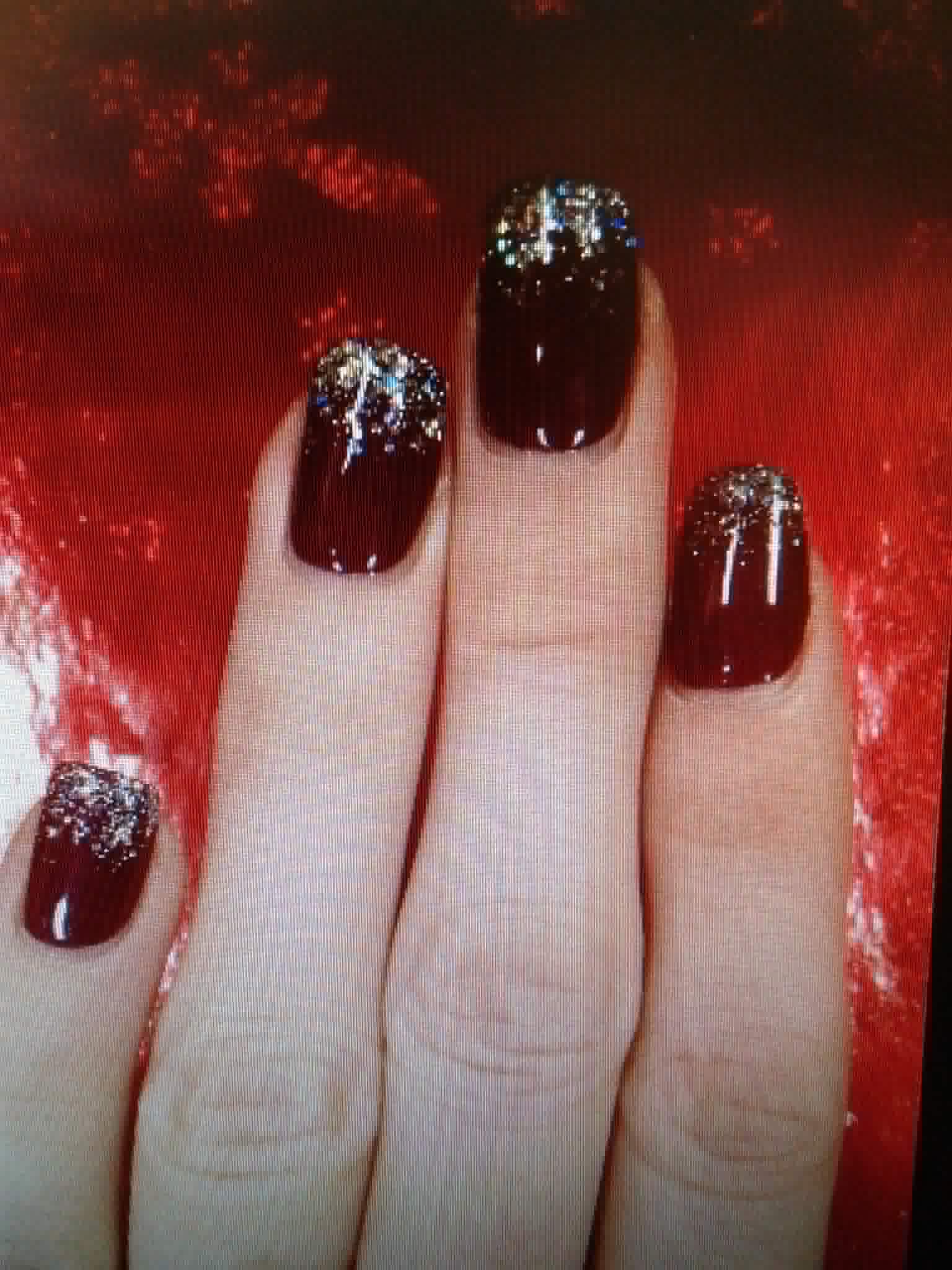 Burgundy Glitter Ombré — Gel · Ombré