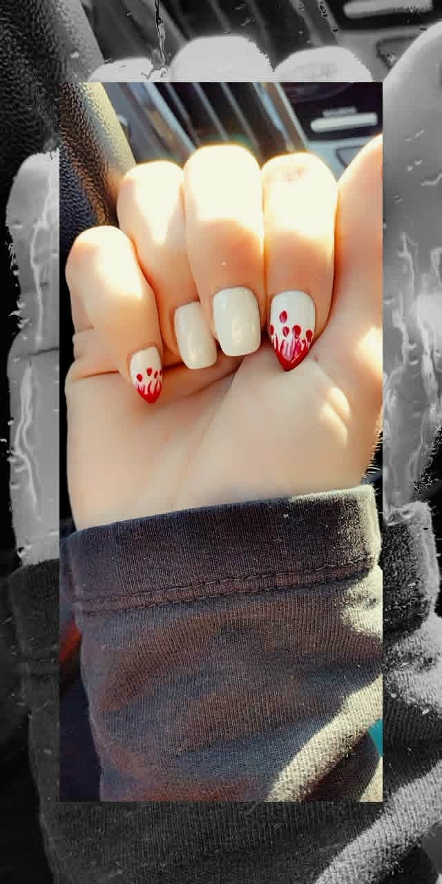 Crimson Drip — Nail Art